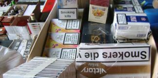 Полицията погна дилърите на македонски цигари в Петрич, спипаха Н. Методиева с 356 къса, Кр. Стоянов изгоря с 280 къса