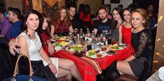 Студенти препълниха хотелите в Банско и Добринище за празника си, ресторантьорите в с. Баня не ги искат
