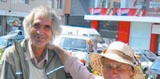 Пишман президентът Сандо Китанов от с. Яворница иска 4 000 000 лв. от кандидатите за кмет на Петрич, за да седна в стола на Румен Радев