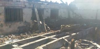 Огнен ад в Самоков! 5 телета и 7500 бали сено изгоряха в кравефермата на Николай Торлаков, полицаи спасили около 100 животни от стихията