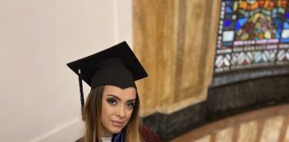 Дъщерята на музиканта В. Ангелов- Гери от Дупница взе диплома за мед. сестра, пълно 6 от държавния изпит грее в документа