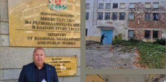 Кметът на Костенец Йордан Ангелов подписа договор за ремонт на физкултурния салон в Момин проход Кметът на Костенец Йордан Ангелов подписа договор за ремонт на физкултурния салон в Момин проход.