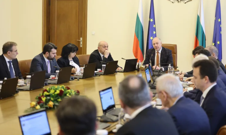 Желязков: Започваме 2025 г. с дефицит от 10 млрд