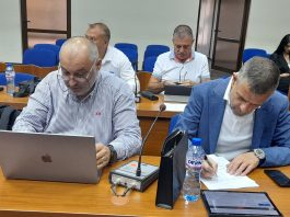 Съветникът Д. Урдев към директора на орлетата Св. Дяков: Господинчото бил разочарован от бизнеса, или сте наивни, или много нахални!