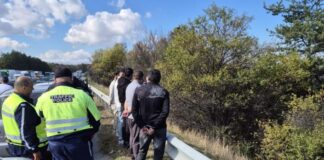 ГДБОП задържа 11 души за трафик на мигранти в Перник, Благоевград и София!