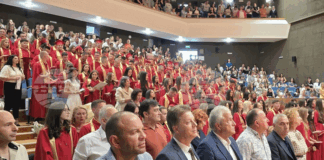 200 зрелостници получиха дипломите си от Неврокопската гимназия „Димитър Талев“ 200 зрелостници получиха дипломите си от Неврокопската гимназия „Димитър Талев“