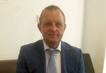 Депутатът Тодор Джиков: „хвърля новини“ във Facebook, а сметката я плащат данъкоплатците