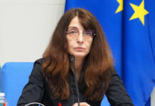Случайност или влияние? Как се пресичат кадровите назначения, ръководството на 05 РУ и политическите връзки?