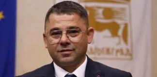 „Ще подам оставка, но няма да замълча!“ Иван Станчев атакува Байкушев: Отстраняването на неудобния глас не е отговор! Иван Станчев, общински съветник: Честит празник, Благоевград! Доказахме, че свободният дух не може да бъде окован