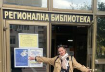 Стиховете на Пепа Василева и картините на Габриела Жекова водят право към свободата и любовта Стиховете на Пепа Василева и картините на Габриела Жекова
