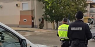 Петима мъже от Кочериново в ареста при нощната врява, неподчинение на полицейски орган и повреждане на чужда собственост Пиратка рани тежко млад мъж край Разлог