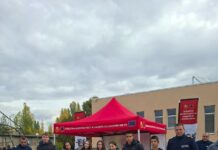 Пожарникари обучаваха ученици в Кюстендил как да реагират при бедствие и наводнение Пожарникари обучаваха ученици в Кюстендил как да реагират