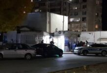 Крими комедия с горчив край в Дупница: Мъж в рокля обра каса в ж.к. „Бистрица“, полицията го закопча Крими комедия с горчив край в Дупница: Мъж в рокля обра каса