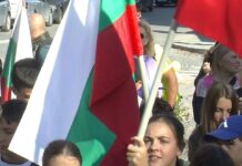 Стотици вървяха „По стъпките на освободителите“ в Гоце Делчев Стотици вървяха „По стъпките на освободителите“ в Гоце