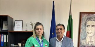 Кметът на Гърмен Феим Иса посрещна световната медалистка по самбо Айлин Шерифова Кметът на Гърмен Феим Иса посрещна световната медалистка
