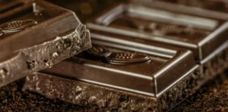 Черният шоколад: 30 гр с 85% какао за три седмици значително подобрява настроението Черният шоколад: 30 гр с 85% какао за три седмици значително