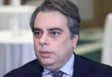 Асен Василев: Бюджетът залага обедняване на българите Асен Василев: Бюджетът залага обедняване на