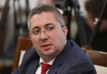 Нанков: Тези не са за властта – за Гинес са! Най-сърцераздирателните оправдания, най-скъпите магистрали и най-големите тапи на „Хемус“ Нанков: Тези не са за властта - за Гинес са! Най-сърцераздирателните