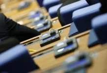 Нов опит за извънредно заседание в НС: Темите „петричкия Ескубар“ и Старлинк Нов опит за извънредно заседание в НС: Темите „петричкия