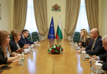 Премиерът Румен Радев проведе среща с посланика на Руската федерация Елеонора Митрофанова Премиерът Румен Радев проведе среща с посланика на Руската федерация
