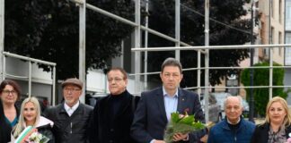 Поклон пред паметта на Евтим Евтимов в Петрич Поклон пред паметта на Евтим Евтимов в Петрич