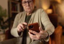Опасна схема във Facebook: Фалшиви профили предлагат инвестиции Опасна схема във Facebook: Фалшиви профили предлагат