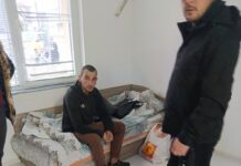 След сигнал на 4ВЛАСТ: Зоро и майка му вече са на топло и сухо! Две години мизерия приключиха след обединението на дупничани